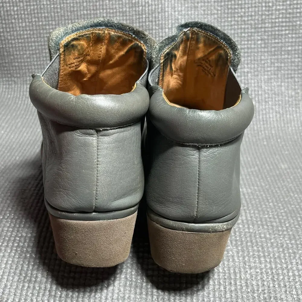 Gentle Souls Nara Booties Womens Size 9.5M Gray Leather Pull On‎ Wedge Heel